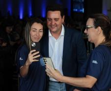 Ratinho Junior recebe Troféu Ocepar por contribuição ao cooperativismo paranaense