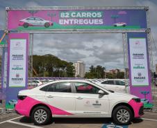 Paraná entrega 40 ônibus e 82 carros para reforçar cuidado às mulheres e pessoas idosas