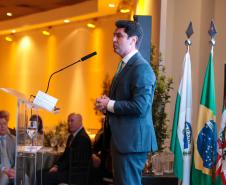 Governador Ratinho Junior recebe Troféu Guerreiro do Movimento Pró-Paraná