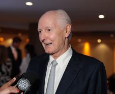 Governador Ratinho Junior recebe Troféu Guerreiro do Movimento Pró-Paraná