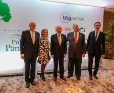 Governador Ratinho Junior recebe Troféu Guerreiro do Movimento Pró-Paraná