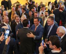 Governador Ratinho Junior recebe Troféu Guerreiro do Movimento Pró-Paraná