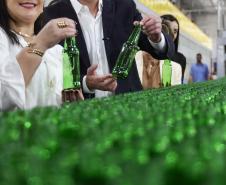 Com R$ 1 bilhão da Ambev, Paraná vai concentrar produção de garrafas para todo o Brasil