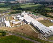 Com R$ 1 bilhão da Ambev, Paraná vai concentrar produção de garrafas para todo o Brasil