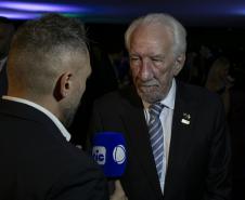 Ratinho Junior é eleito pela segunda vez personalidade do ano no prêmio TOPVIEW