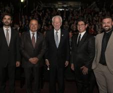 Ratinho Junior é eleito pela segunda vez personalidade do ano no prêmio TOPVIEW