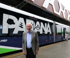 Primeiro na América do Sul: Bonde Urbano Digital começa a operar entre Pinhais e Piraquara