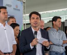 População se surpreende com tecnologia e aprova primeira viagem do Bonde Urbano Digital