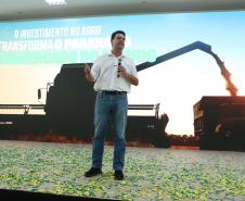 Ratinho Junior lança programas que levam energia mais potente e conectividade às propriedades rurais