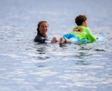 Estado inicia obras de escola de surfe para atender mais de 600 crianças no Litoral