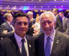 Piana participa da posse do novo presidente da Associação Comercial do Paraná