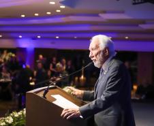 Piana participa da posse do novo presidente da Associação Comercial do Paraná