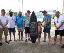 Estado inicia obras de escola de surfe para atender mais de 600 crianças no Litoral