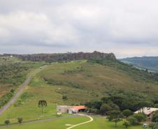 Parque Estadual de Vila Velha vira museu a céu aberto com projeto do MON