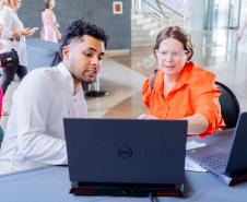 Estado anuncia R$ 63,5 milhões em kits tecnológicos para escolas municipais