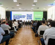 Paraná lança Cadastro do Cuidador e reforça cooperação em políticas para pessoa idosa