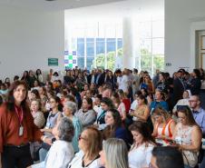 Paraná lança Cadastro do Cuidador e reforça cooperação em políticas para pessoa idosa