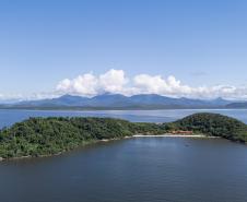 Ilha das Cobras é revitalizada e passa a abrigar a Escola do Mar no Litoral