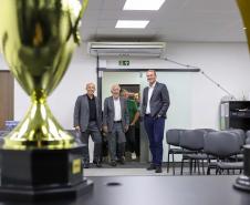 Piana visita o Estádio Germano Krüger, casa do bicampeão paranaense Operário