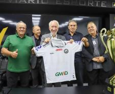 Piana visita o Estádio Germano Krüger, casa do bicampeão paranaense Operário