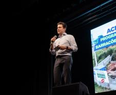 Estado investe R$ 255 milhões para construção de barracões e espaços de coworking em 250 cidade