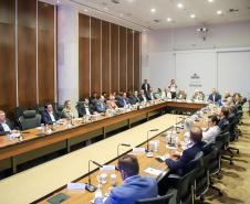 Governo discute construção dos Planos de Desenvolvimento Regional do Paraná