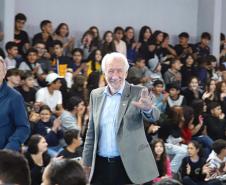 Estado investe R$ 12,8 milhões e inaugura nova escola em Fazenda Rio Grande