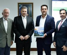 Ratinho Junior recebe Encarregado de Negócios no Brasil dos Estados Unidos