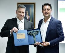 Ratinho Junior recebe Encarregado de Negócios no Brasil dos Estados Unidos