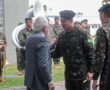 Darci Piana participa da troca de comando da 5ª Divisão de Exército, em Curitiba