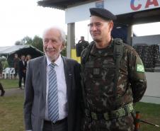 Darci Piana participa da troca de comando da 5ª Divisão de Exército, em Curitiba