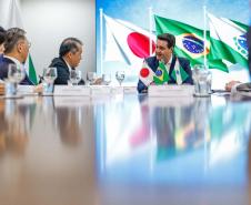 Ratinho Junior recebe embaixador do Japão em primeira visita ao Paraná