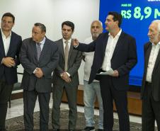 Ratinho Junior libera R$ 324 milhões para obras em nove municípios paranaenses