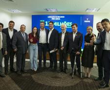 Ratinho Junior libera R$ 324 milhões para obras em nove municípios paranaenses