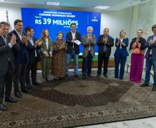 Ratinho Junior confirma R$ 372,5 milhões para 12 municípios de sete regiões