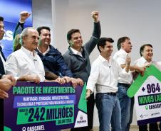 Governador autoriza 964 moradias e R$ 242 milhões em investimentos para Cascavel