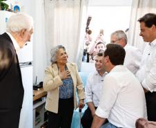 Governador destaca atendimento à terceira idade em visita ao Condomínio do Idoso de Cascavel