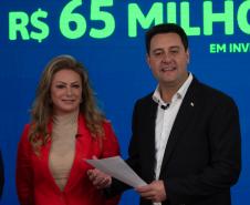 Ratinho Junior libera R$ 442 milhões para obras em 10 municípios do Paraná