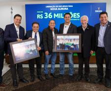 Ratinho Junior confirma R$ 741 milhões para infraestrutura urbana e rural de 12 municípios