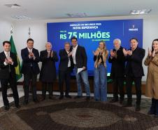 Ratinho Junior confirma R$ 741 milhões para infraestrutura urbana e rural de 12 municípios