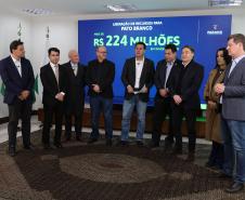 Ratinho Junior confirma R$ 741 milhões para infraestrutura urbana e rural de 12 municípios