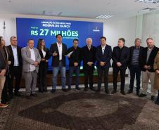 Ratinho Junior confirma R$ 741 milhões para infraestrutura urbana e rural de 12 municípios
