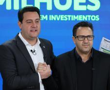 Ratinho Junior confirma R$ 741 milhões para infraestrutura urbana e rural de 12 municípios