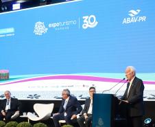 Na 30ª Expo Turismo Paraná, Darci Piana destaca importância do setor para o Estado