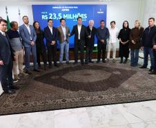 Governador Ratinho Junior confirma mais R$ 385,3 milhões em obras para 11 municípios