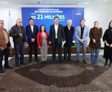 Governador Ratinho Junior confirma mais R$ 385,3 milhões em obras para 11 municípios