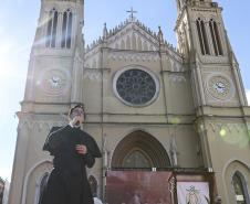 Governador participa do centenário da Arquidiocese de Curitiba e da celebração de Corpus Christi