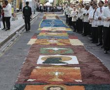 Governador participa do centenário da Arquidiocese de Curitiba e da celebração de Corpus Christi