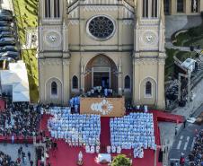 Governador participa do centenário da Arquidiocese de Curitiba e da celebração de Corpus Christi