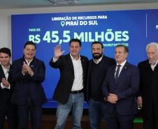 Governador confirma mais R$ 433,4 milhões para obras em 12 municípios